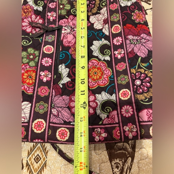 Vera Bradley Cinch Drawstring
Floral Quilted Backpack - Picture 9 of 9